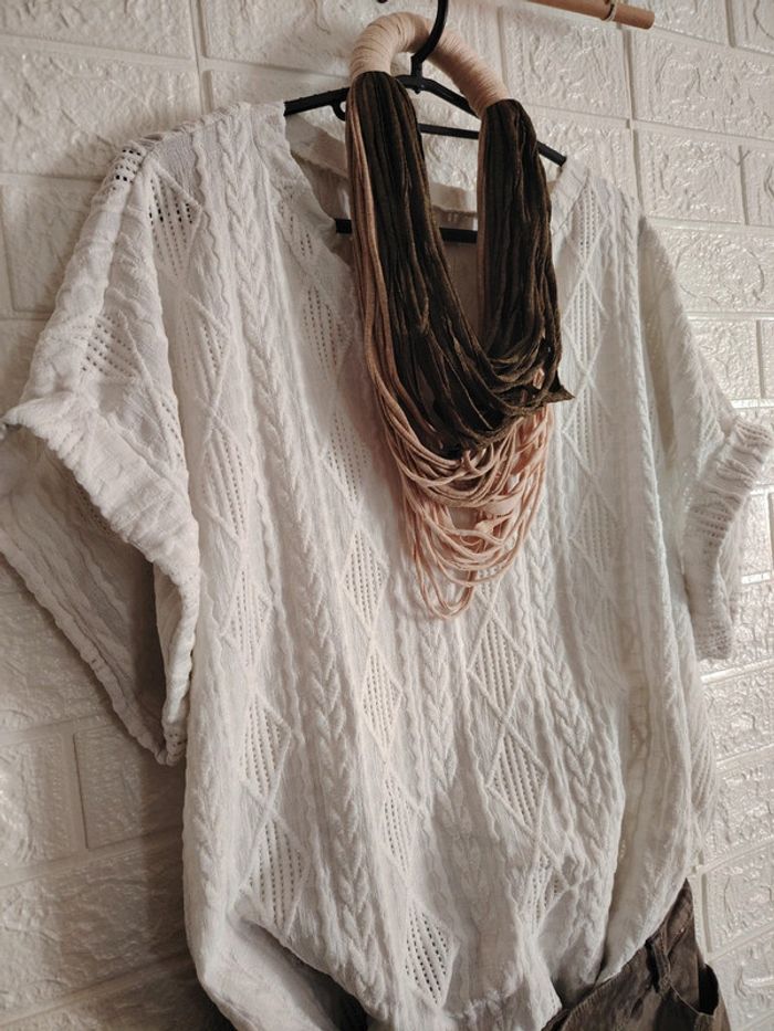Ensemble short kaki, tee-shirt blanc et tour de cou - photo numéro 6