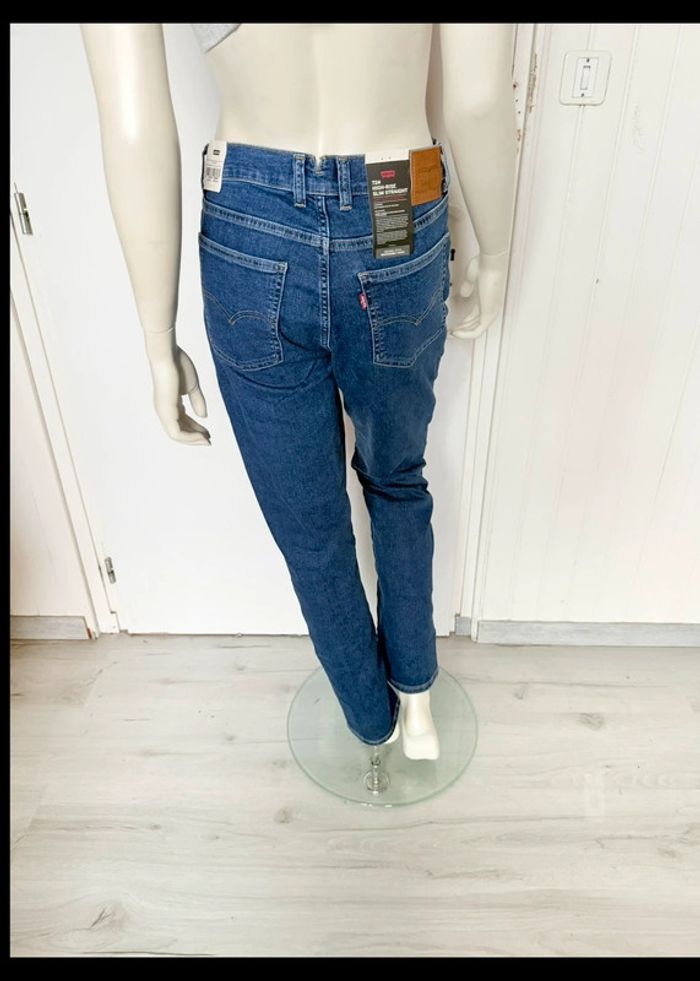 Jean Levi’s 724 Slim Straight – Taille 30/30 – Bleu classique – Neuf avec étiquette - photo numéro 4
