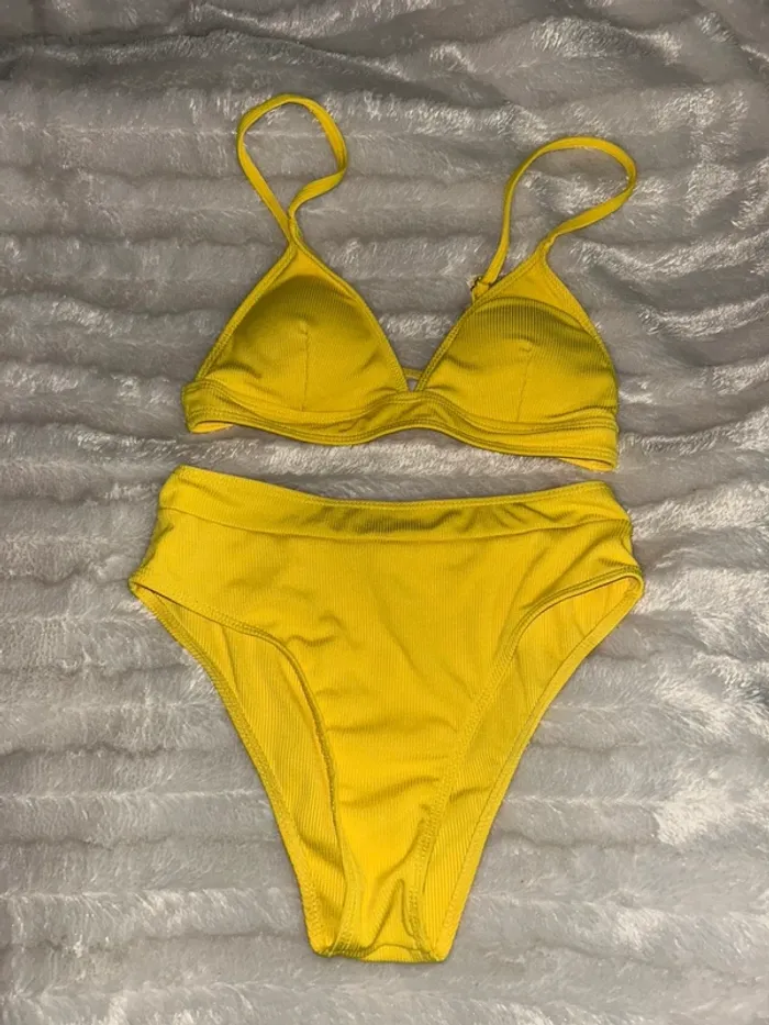 Maillot de bain 2 pièces jaune