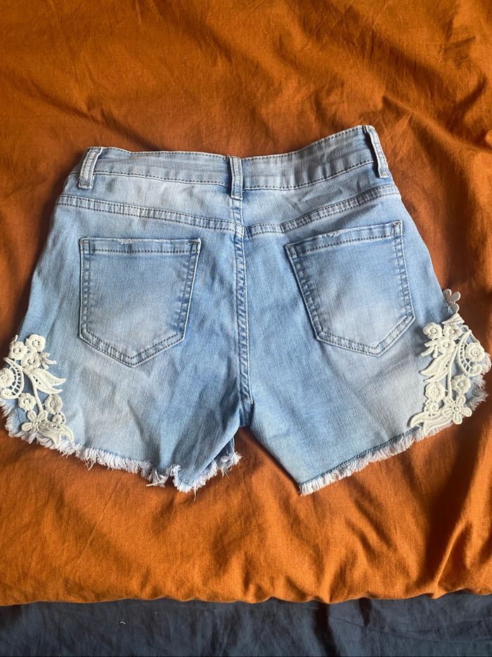 Short dentelle - photo numéro 3