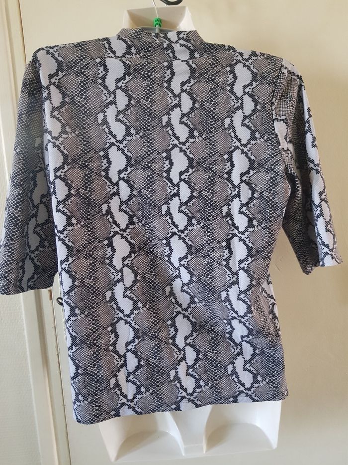 Top Femme taille 36 - photo numéro 3