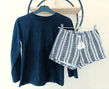 10 ans ensemble teeshirt sans marque et short zara