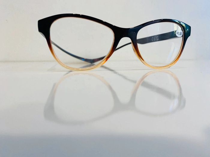 Monture optic avec correction +1.5 pour femmes - photo numéro 2