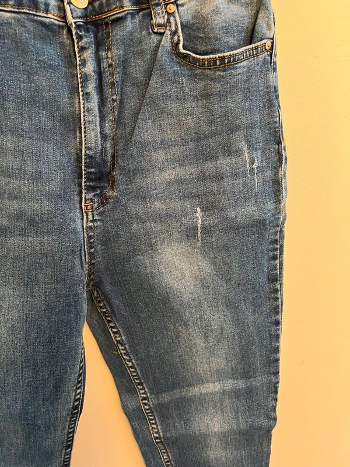 Jean style usé taille 40 - photo numéro 3