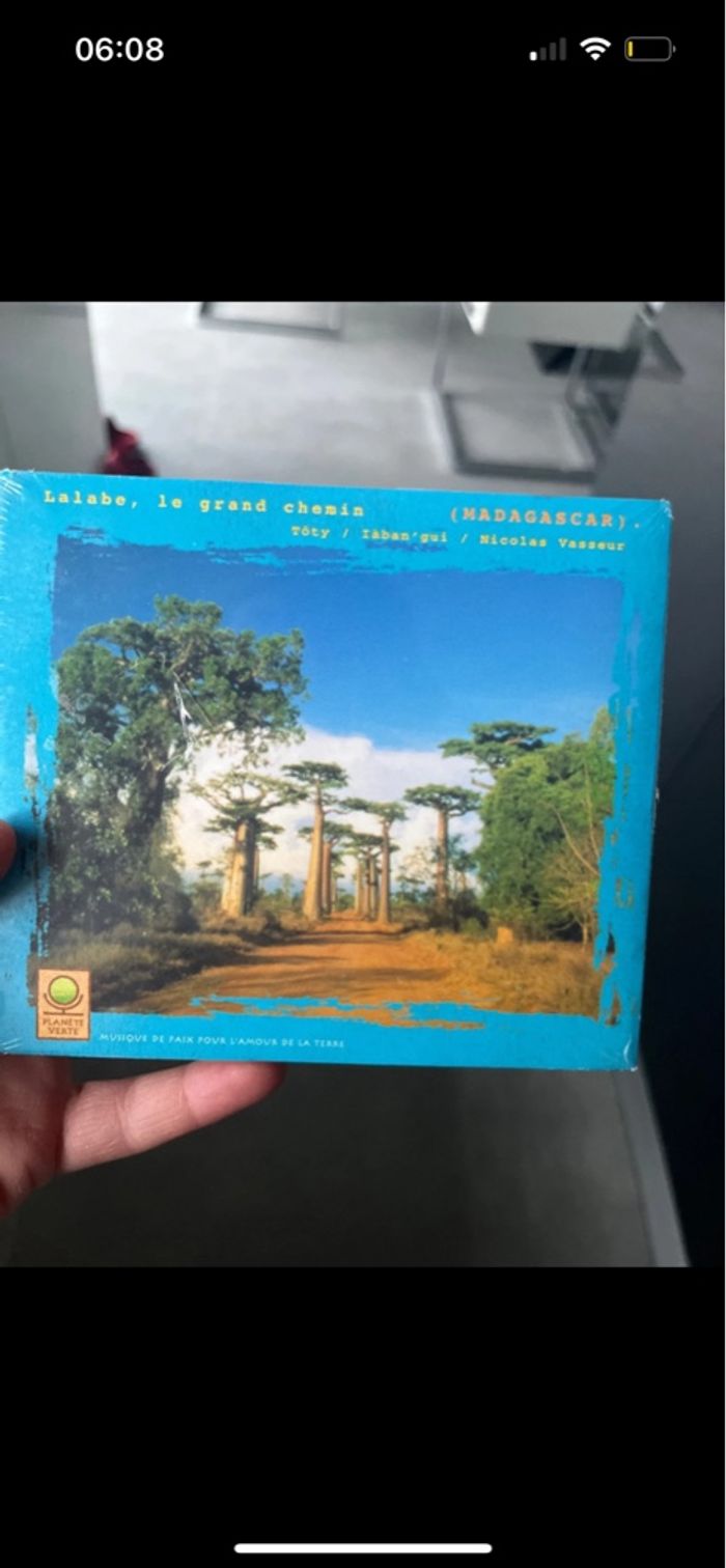 Cd Lalabe le grand chemin, Madagascar