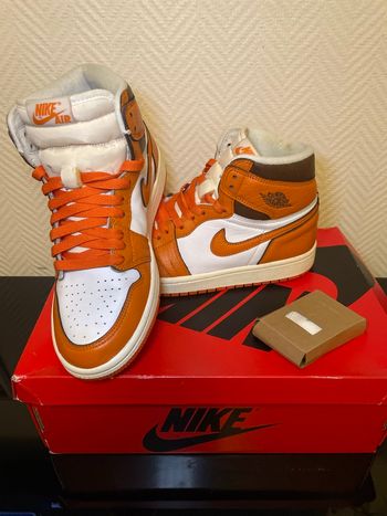 Air Jordan 1 Retro High OG orange & blanc – très bon état – boîte 