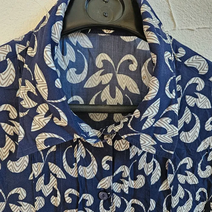 Blouse bleu marine - photo numéro 3