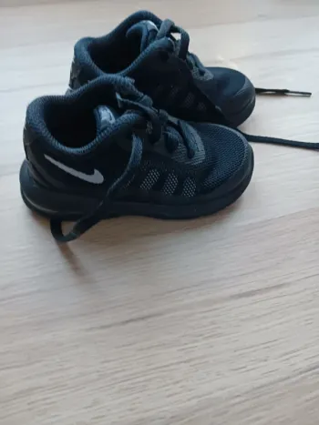 Nike bébé