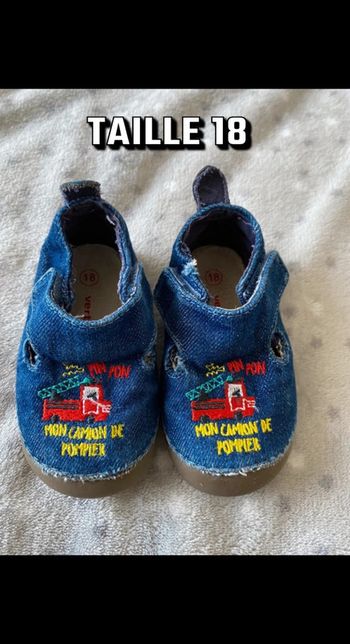 Chaussons / Chaussures souples T.18 Vertbaudet