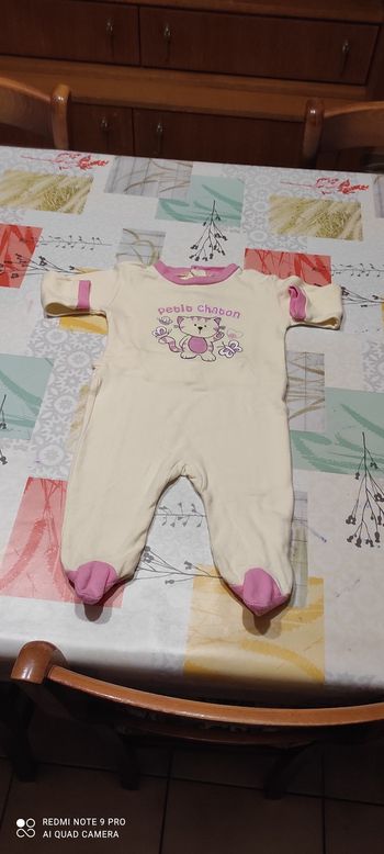 Grenouillère légère petit chaton 6 mois