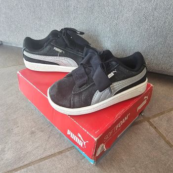Paire de basket Puma 23