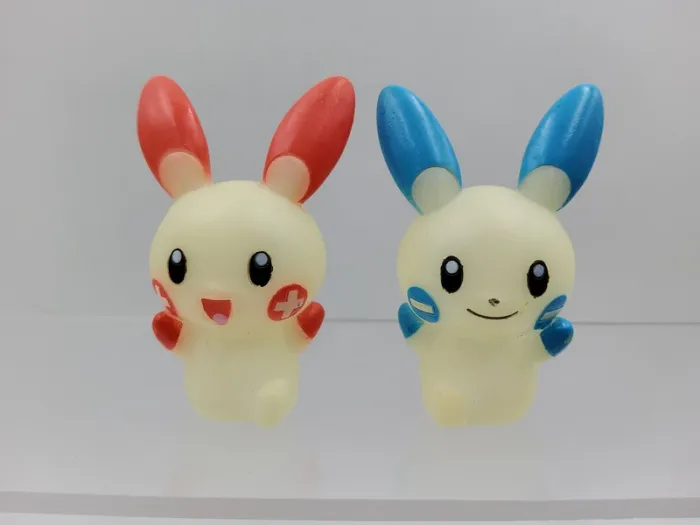 Pokemon Kids Figures – Plusle & Minun Glow in Dark