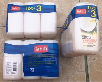 Lot de 9 Gels douche Tahiti neufs dans emballage ( 2 parfums disponibles)