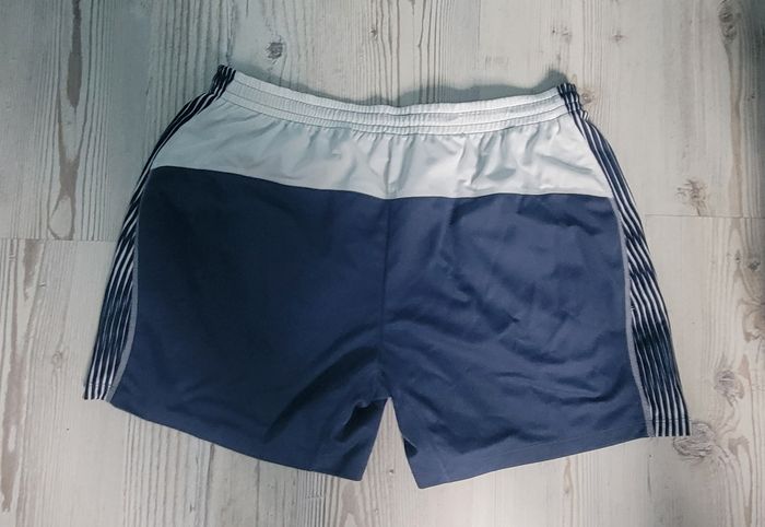 Short JO - photo numéro 2