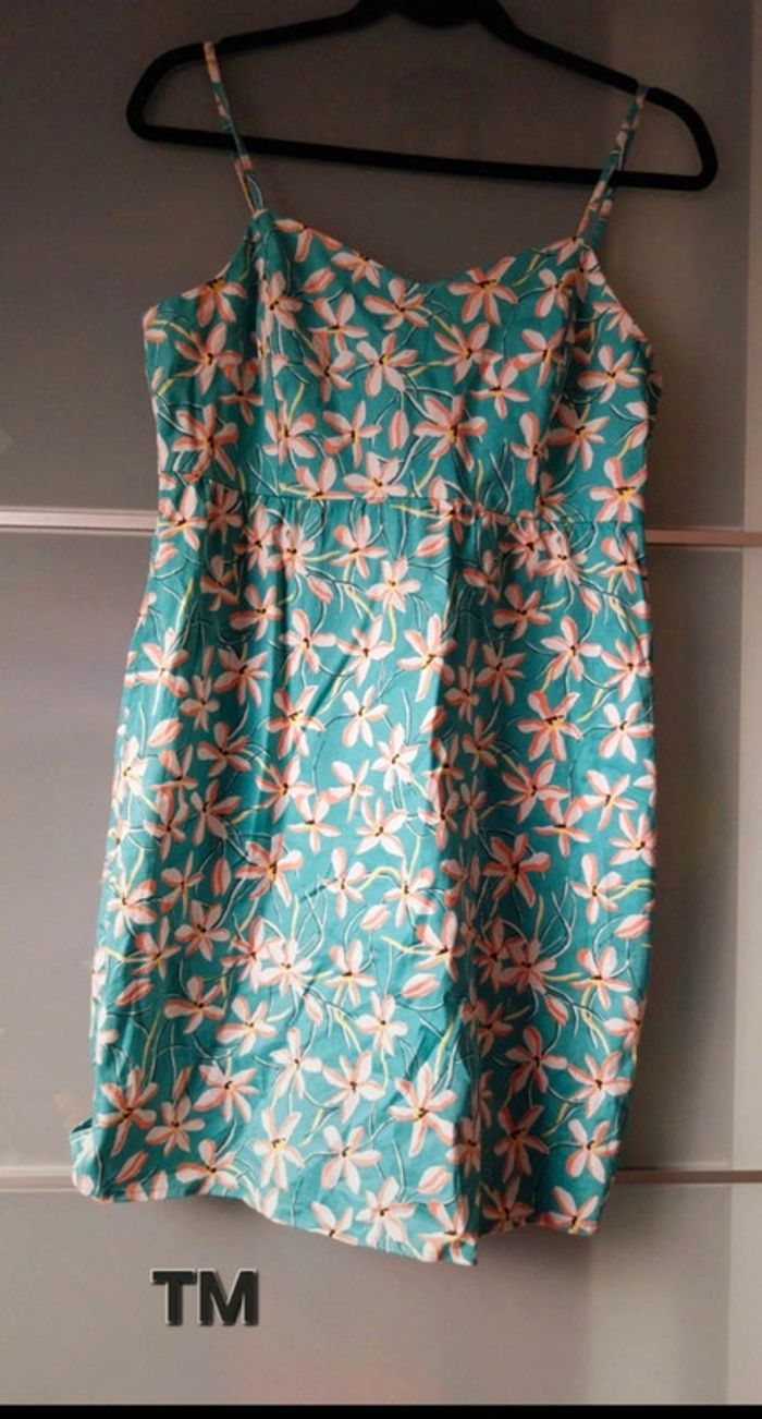 Très jolie robe turquoise