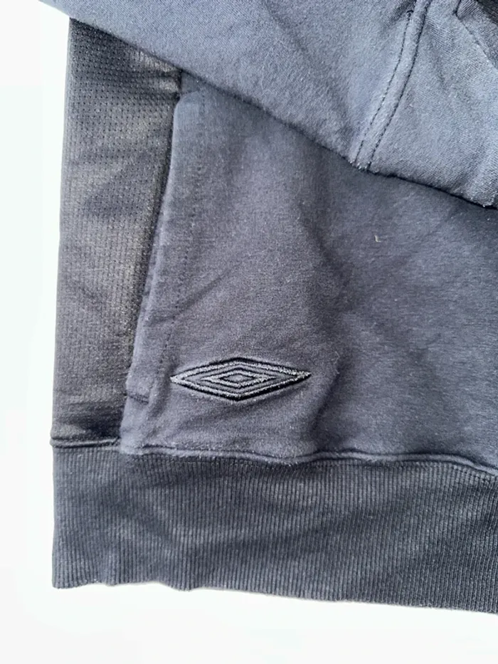 Pull umbro - photo numéro 3