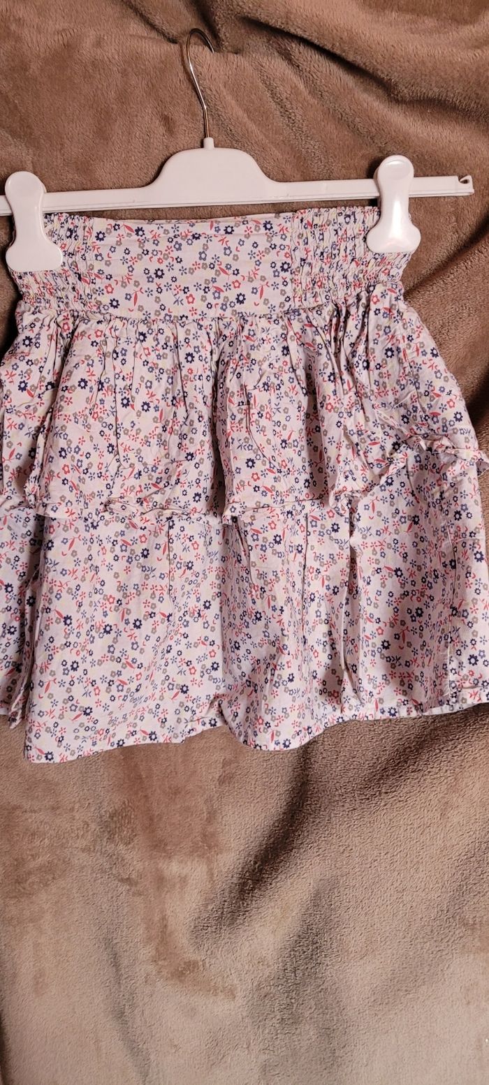 Jupe fleurie - photo numéro 5