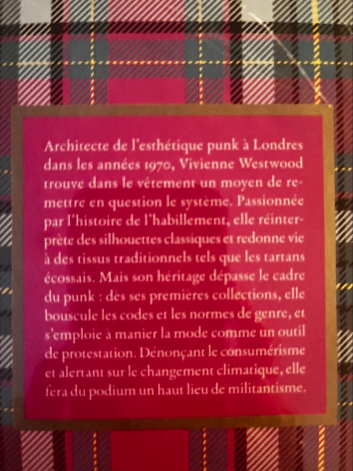 Livre les légendes de la mode sous blister - photo numéro 2