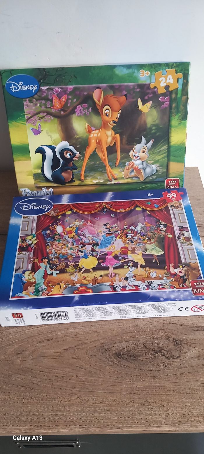 Lot puzzles disney