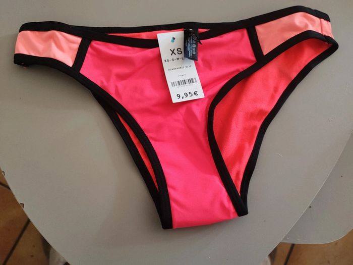 Bas de maillot de bain color block – NEUF avec étiquette 🎀
