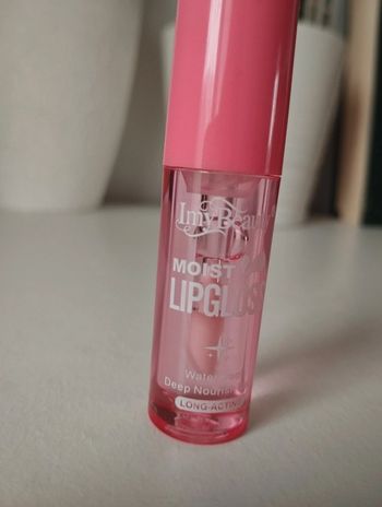 Lip gloss waterproof  deep nourish ment