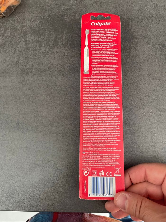 Brosse à dents électrique avec gratte langue - photo numéro 4