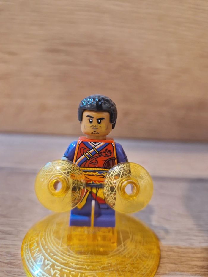 Figurine type lego Wong Dr Strange Marvel - photo numéro 3