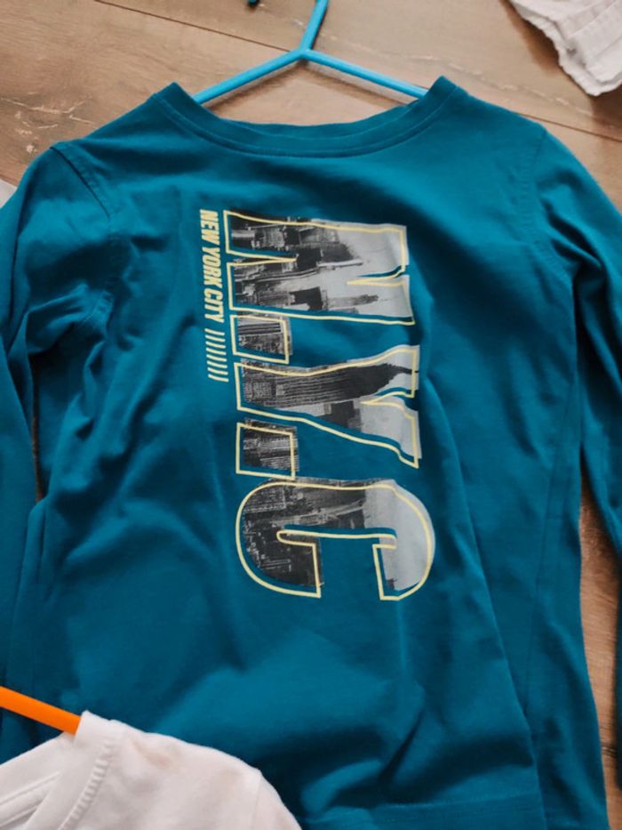 Lot de 3 tee-shirts tbe 5ans - photo numéro 3