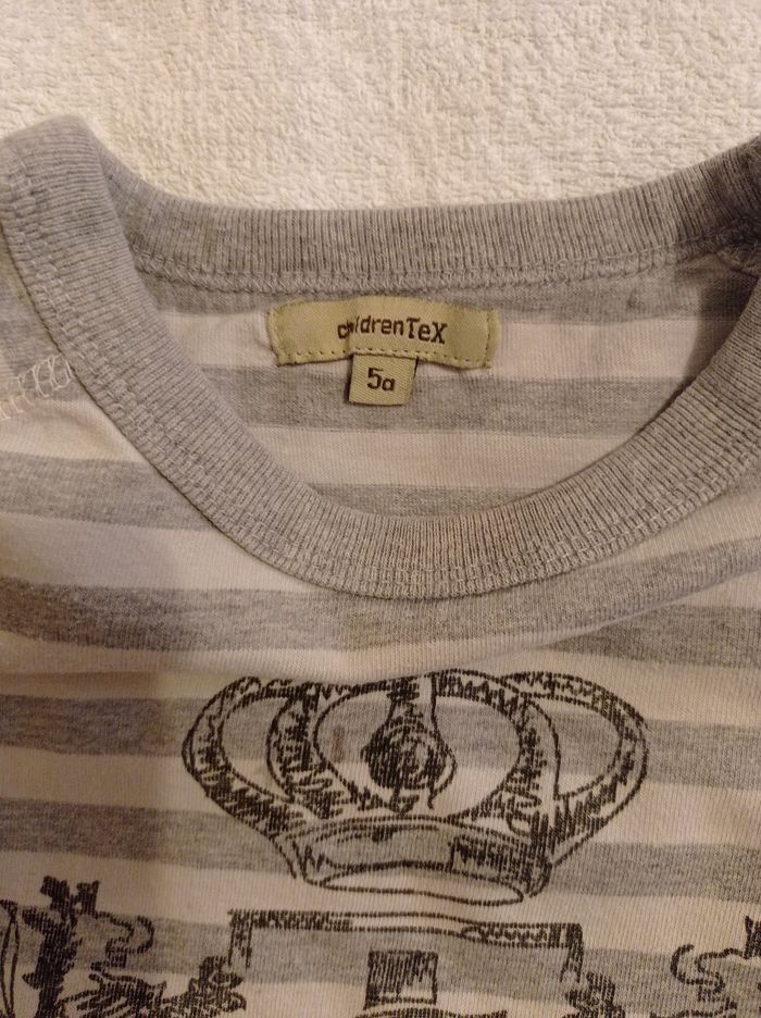 Tu le blanc rayée gris pull manche longues taille 5 ans voir photos avec motifs devant - photo numéro 8