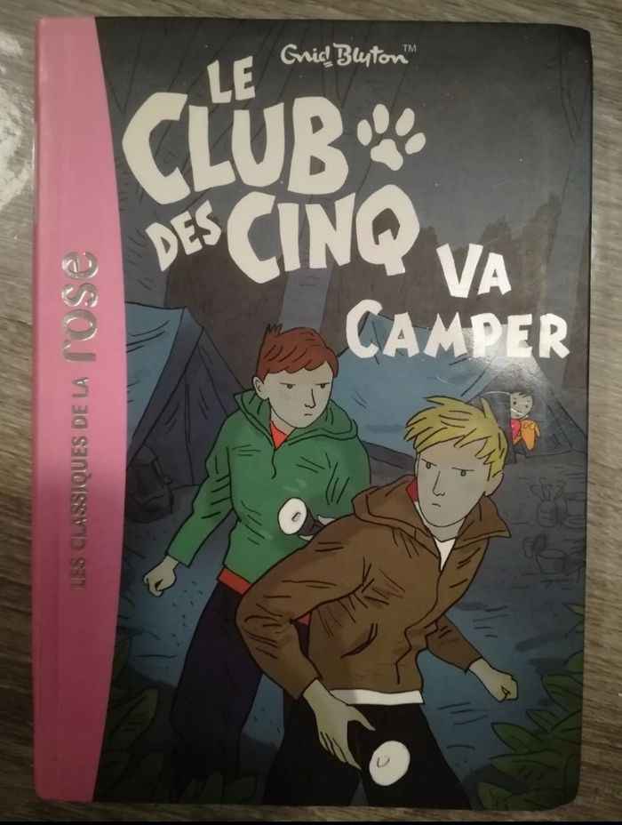 Le club des 5 va camper