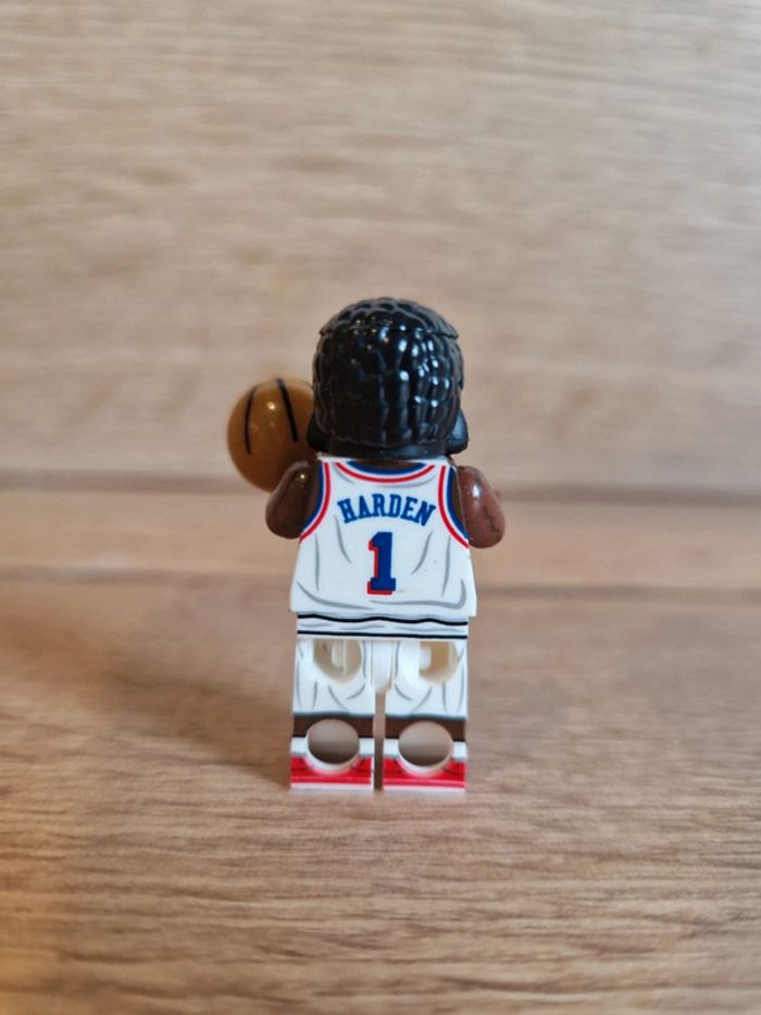 Figurine type lego Joueur de Basket Harden - photo numéro 2