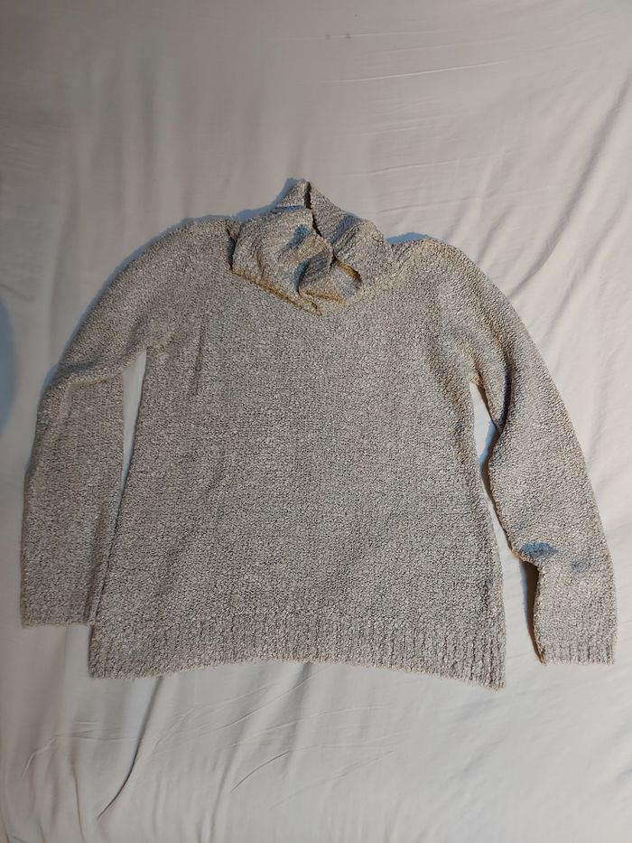 Pull court à col roulé