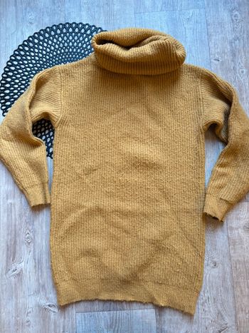 Pull long col roulé robe