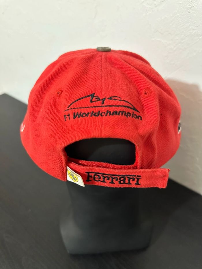 Casquette Ferrari x Marlboro - photo numéro 4