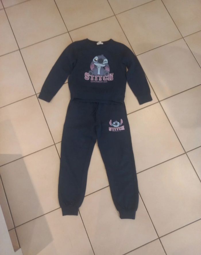 Survêtement stitch 8 ans