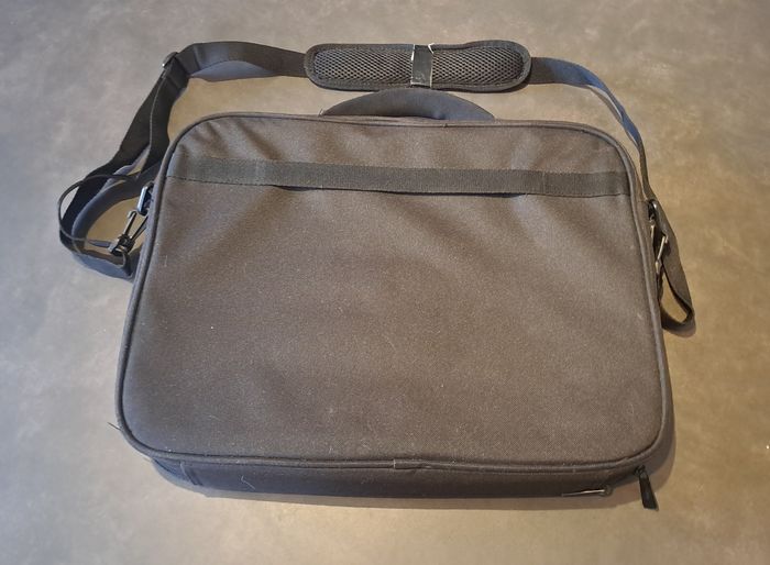 Sacoche / malette pour ordinateur jusqu'à 15.6" - photo numéro 4