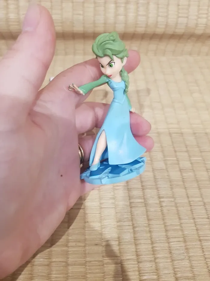 Lot de 8 figurines Disney - photo numéro 8