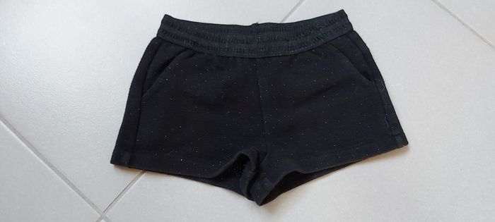 Short à paillettes 4 ans