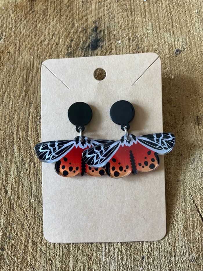 Boucle d’oreille papillon