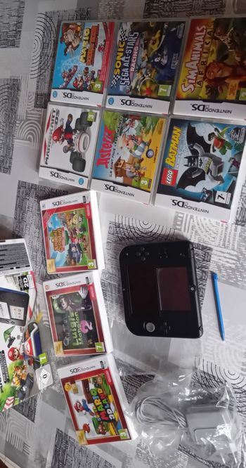 Console 2Ds avec 10 jeux