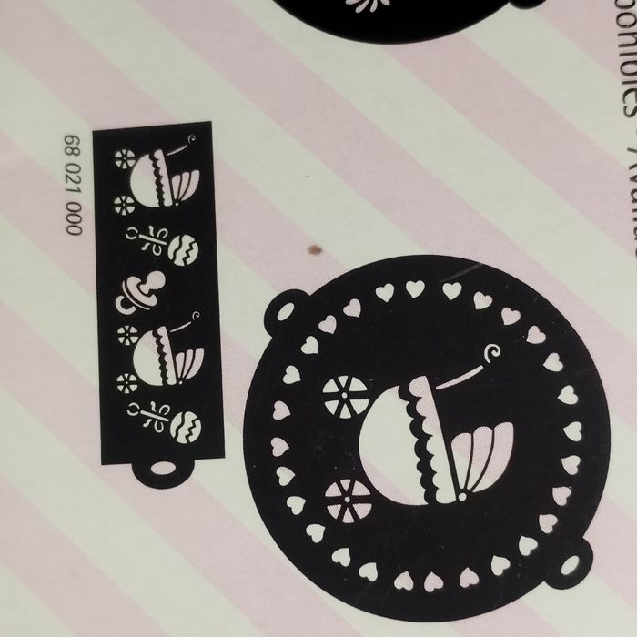 Pochoirs Neuf pour gâteaux, muffins, café - photo numéro 2