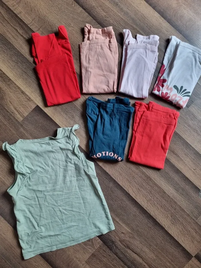 Lot de 6 t-shirts manches longues + 1 débardeur. Fille. Taille 8 ans. Tape à l'œil, Gémo. TBE - photo numéro 2