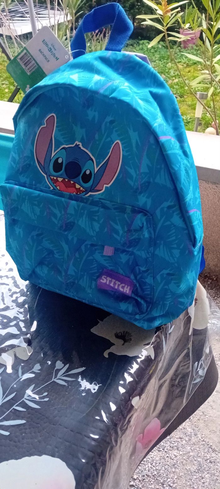 Sac à dos stitch neuf - photo numéro 2