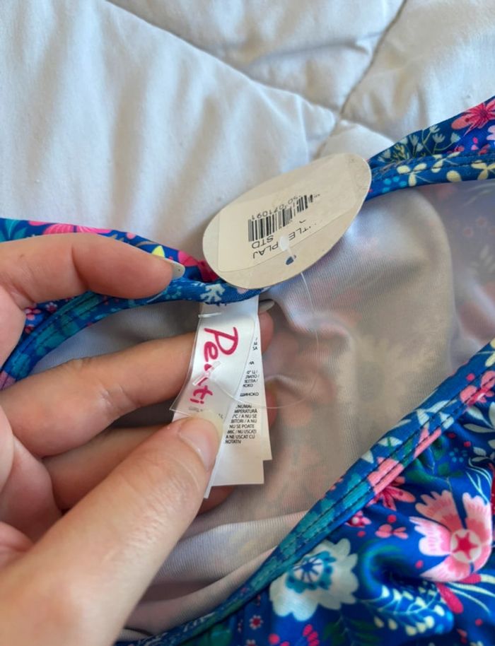 Bas de maillot de bain enfant fille bleu volant motif fleurs Penti taille 5/6 ans neuf - photo numéro 3