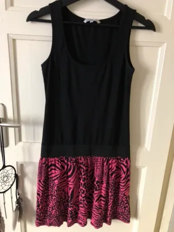 Robe rose/noir zébré/léopard C&A t.M