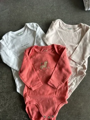 Lot de 3 bodys manches longues 9 mois