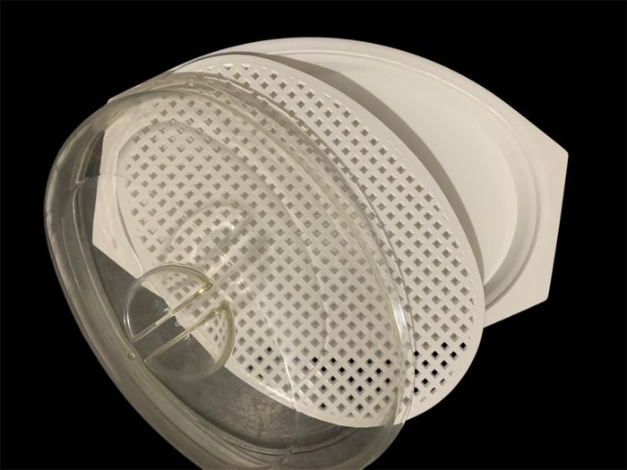 Plat à fromage avec grille et couvercle - photo numéro 5