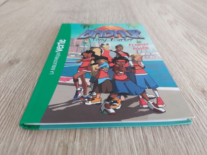 Livre Baskup Tony Parker T1 Premier match Bibliothèque verte - photo numéro 4