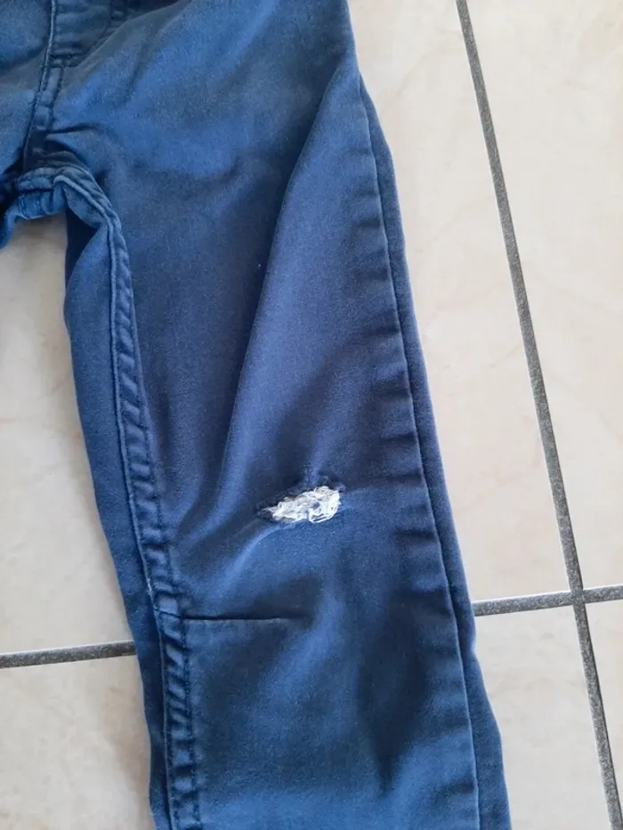 Lot de 4 jeans 4 ans - photo numéro 9