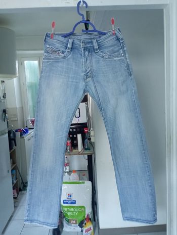 Jeans  de marque  diesel taille L